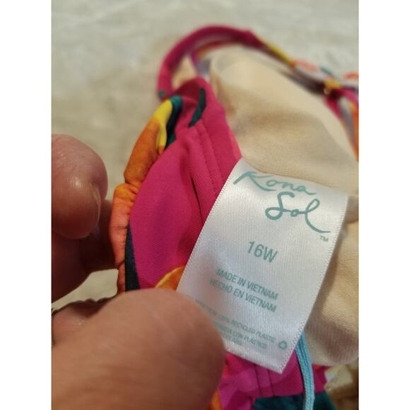 Kona Sol Women's 16W Plus Pink Tropical One-Piece Swimsuit NEW - Picture 6 of 8